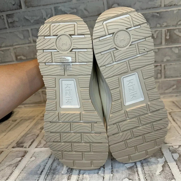 Kizik Men’s Wasatch Color Sand Monochrome Wide Athletic Sneaker Size 12 - Picture 8 of 10